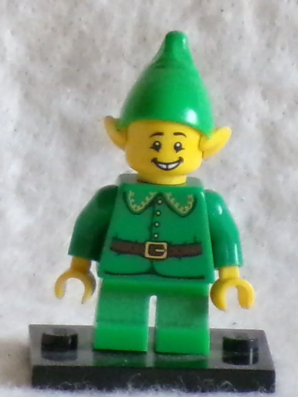 Lego Holiday Elf minifig Collectible Minifigure Series 11